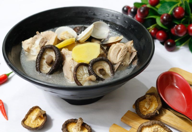 Canh nấm hương với g&agrave;