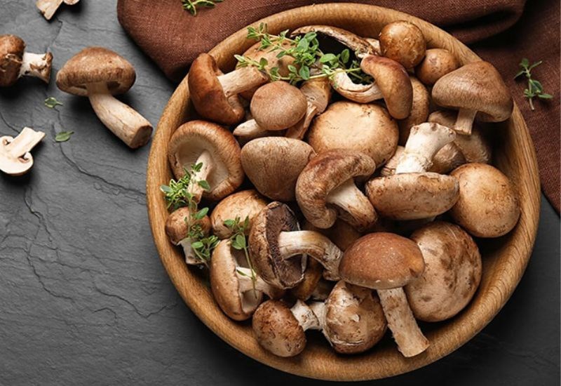 Nấm hương ng&acirc;m nước n&oacute;ng hay lạnh