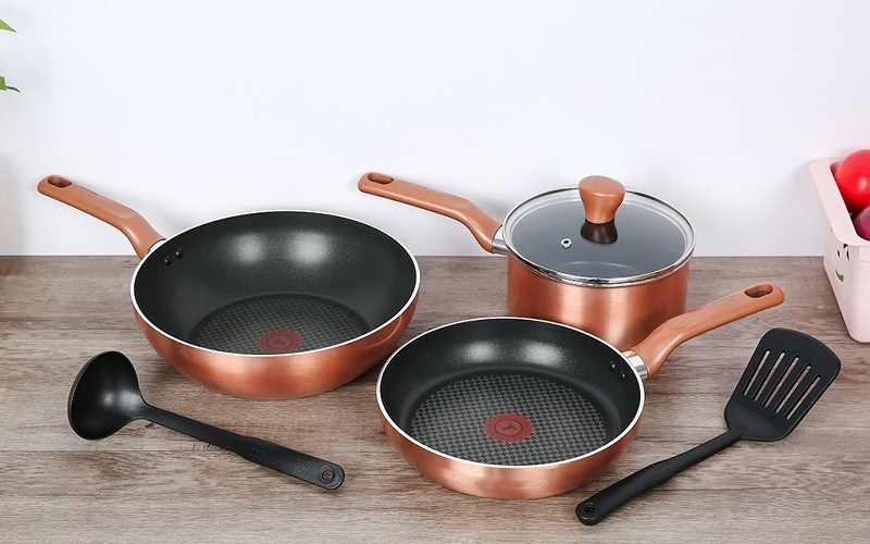 Bộ qu&aacute;nh chảo sạn v&aacute; nh&ocirc;m chống d&iacute;nh Tefal G803S695