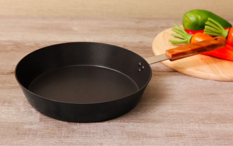 Chảo nh&ocirc;m chống d&iacute;nh đ&aacute;y từ 26 cm Happycook OSFP-26IH