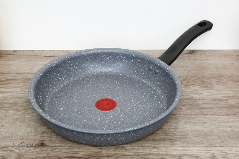 Chảo nhôm chống dính vân đá đáy từ 28 cm Tefal Cook Healthy G1340695