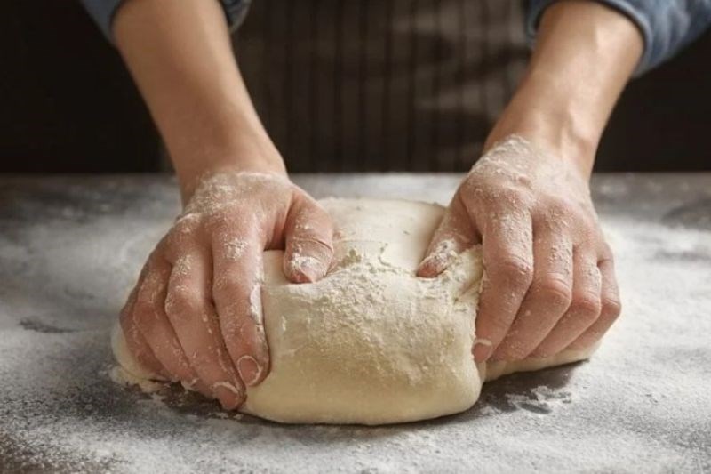 C&aacute;ch nh&agrave;o bột năng dẻo, kh&ocirc;ng bị v&oacute;n cục