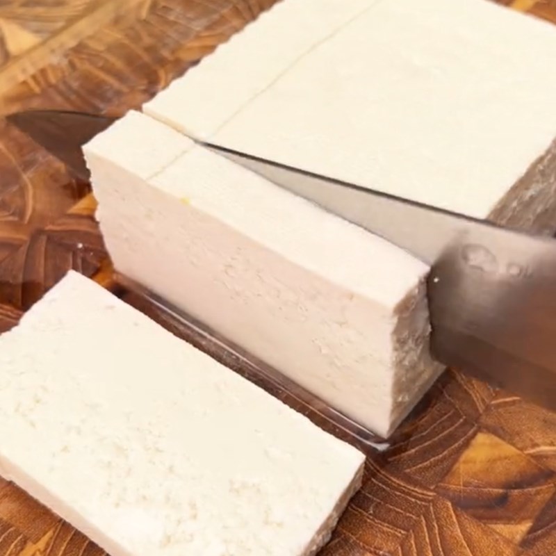 Bước 1 Chuẩn bị nguyên liệu Pizza đậu hũ (Công thức được chia sẻ từ Tiktok Vào bếp cùng Điện máy XANH)