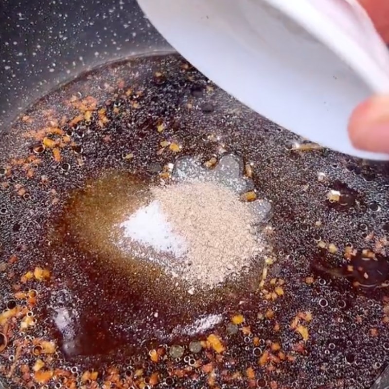 Bước 2 Chiên sơ cà tím và làm sốt kho Cà tím kho tộ chay (Công thức được chia sẻ bởi Tiktok Bếp chay XANH)