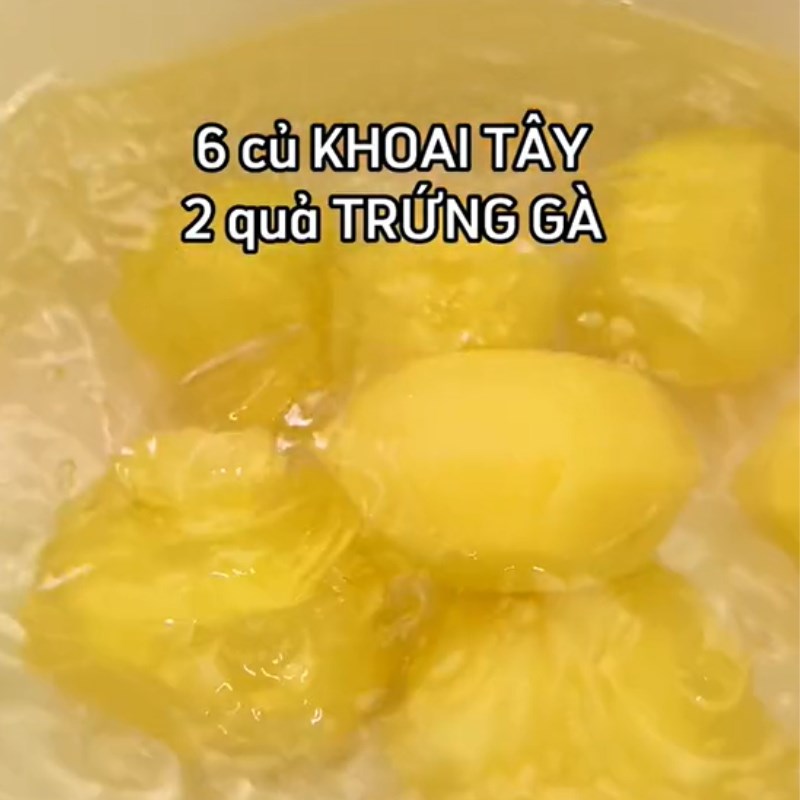 Bước 1 Chuẩn bị nguyên liệu Salad khoai tây (Công thức được chia sẻ từ Tiktok vào bếp cùng Điện máy XANH)