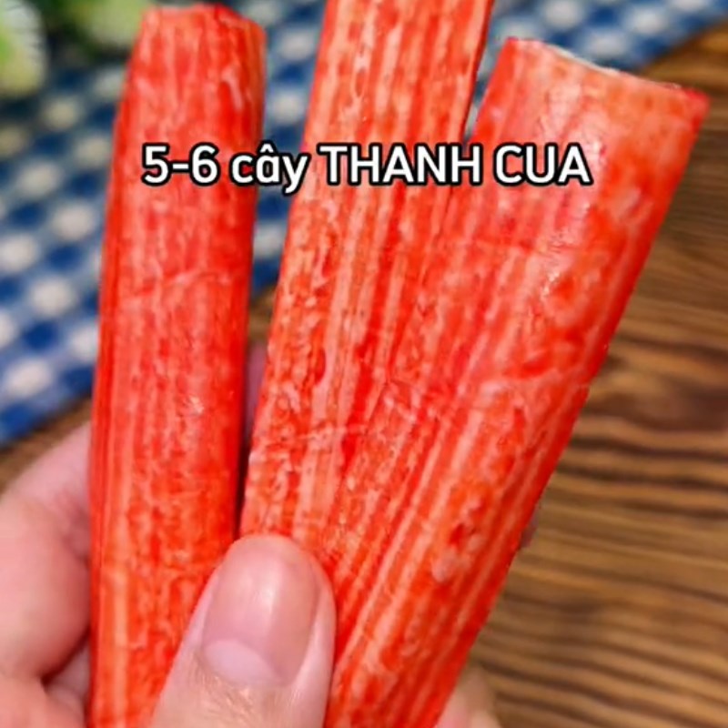 Bước 1 Chuẩn bị nguyên liệu Thanh cua chiên giòn (Công thức được chia sẻ từ Tiktok Vào bếp cùng Điện máy XANH)