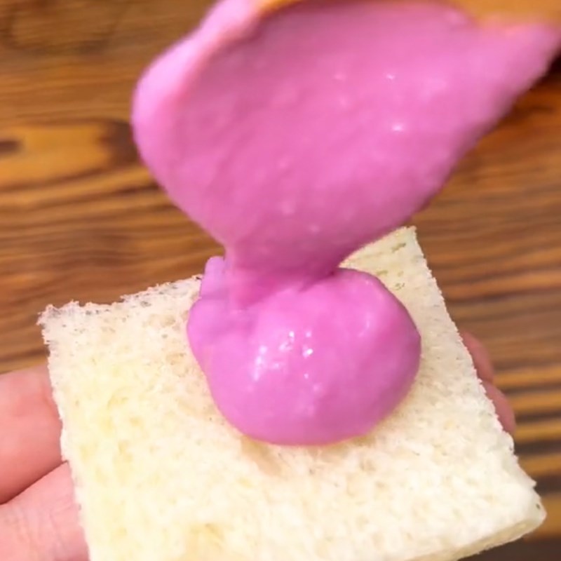 Bước 3 Làm bánh Sandwich sữa chua khoai môn (Công thức được chia sẻ từ Tiktok Vào bếp cùng Điện máy XANH)