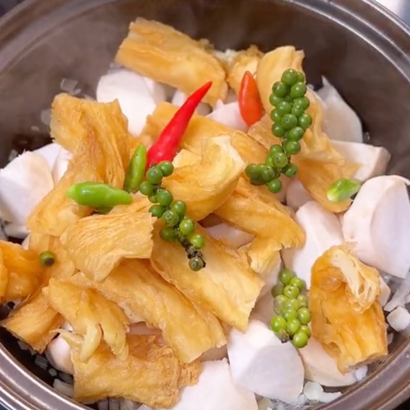 Bước 2 Mì căn kho nấm Mì căn kho nấm chay