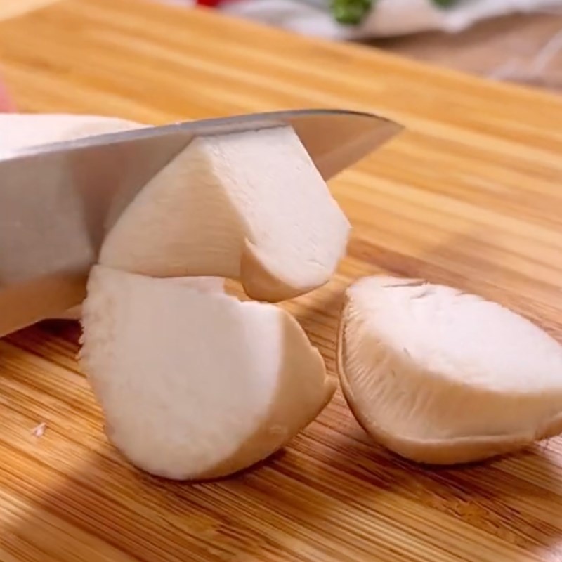 Bước 1 Sơ chế nguyên liệu Mì căn kho nấm chay