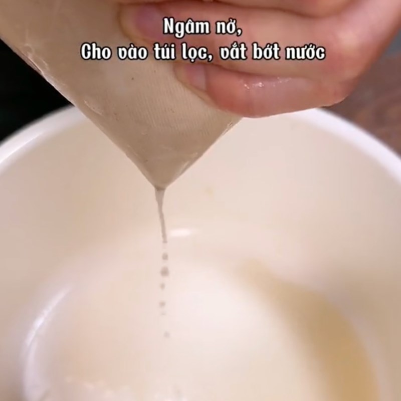 Bước 1 Sơ chế nguyên liệu Cá chay hấp cuốn bánh tráng (Công thức được chia sẻ bởi Tiktok Bếp chay XANH)