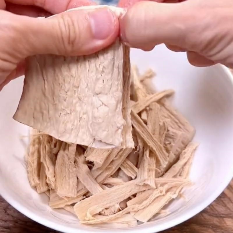 Bước 1 Sơ chế nguyên liệu Sườn non nướng chay (Công thức được chia sẻ bởi Tiktok Bếp chay XANH)