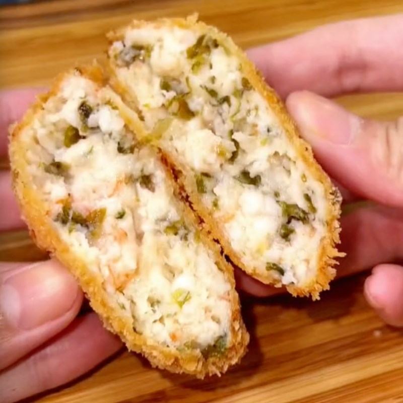 Step 6 Final product Crispy potato shrimp cakes (Recipe shared by Tiktok Cooking with TasteVN)