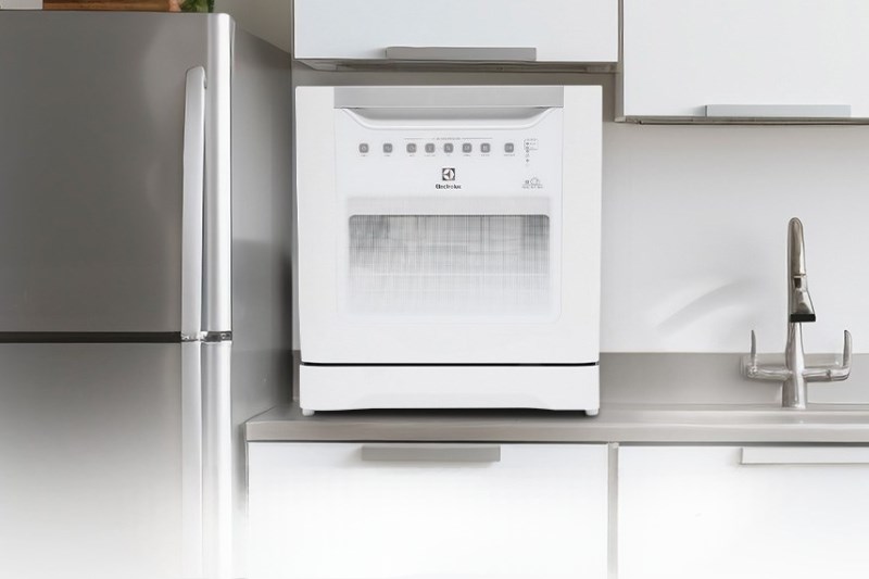 M&aacute;y rửa ch&eacute;n mini Electrolux ESF6010BW 