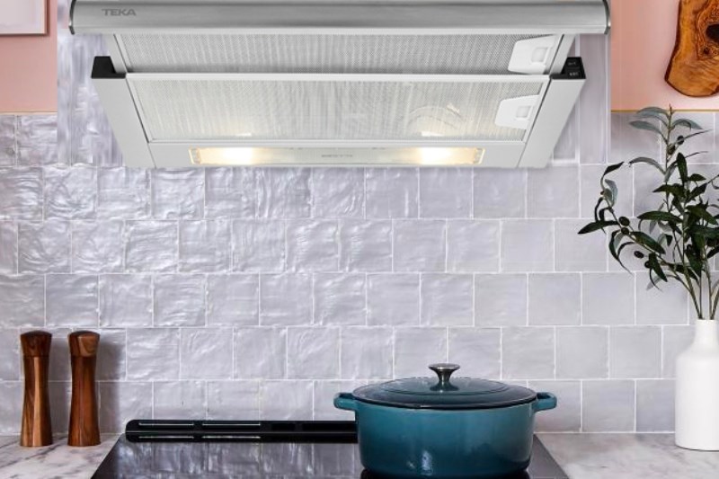  M&aacute;y h&uacute;t m&ugrave;i &acirc;m tủ Teka TL 7310 SS