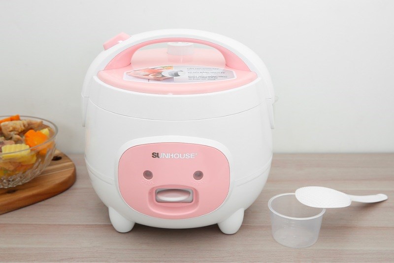 Nồi cơm nắp g&agrave;i Sunhouse 1.2 l&iacute;t SHD8217W