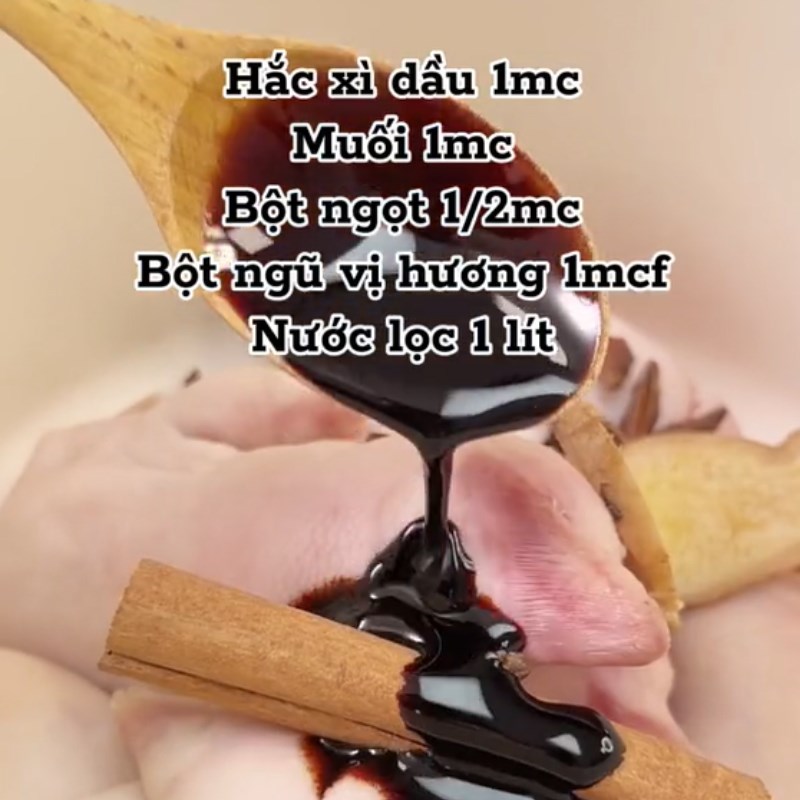 Bước 2 Hầm chân giò Chân giò chiên giòn (Công thức được chia sẻ từ Tiktok Vào bếp cùng Điện máy XANH)