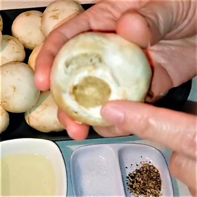 Bước 1 Sơ chế nguyên liệu Phở xào nấm chay
