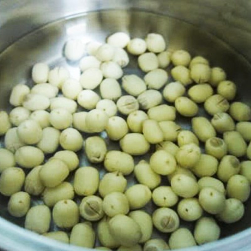 Bước 1 Sơ chế nguyên liệu Bánh hạt sen chiên giòn (Công thức được chia sẻ bởi Tiktok Bếp chay XANH)