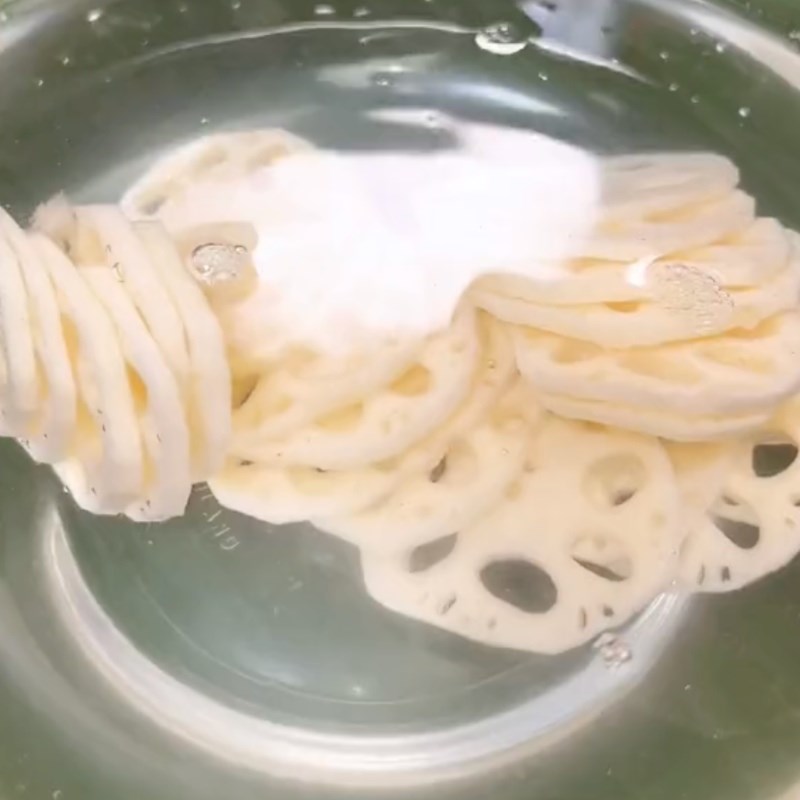 Bước 1 Sơ chế nguyên liệu Bánh hạt sen chiên giòn (Công thức được chia sẻ bởi Tiktok Bếp chay XANH)