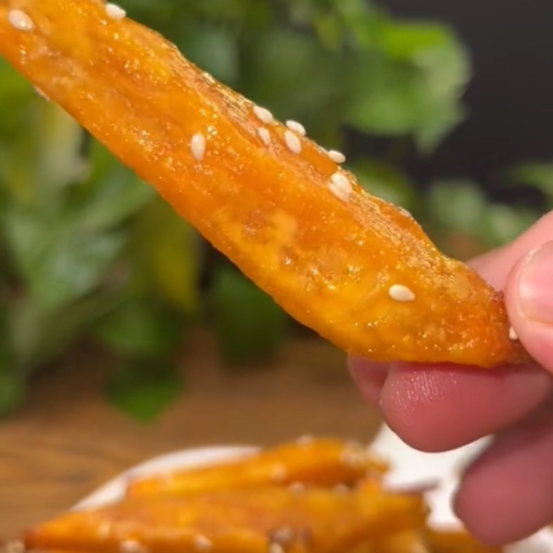 Bước 3 Thành phẩm Khoai lang lắc mật ong (Công thức được chia sẻ từ Tiktok Vào bếp cùng Điện máy XANH)