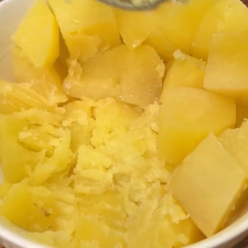 Bước 2 Trộn bột Bánh khoai tây nướng (Công thức được chia sẻ từ Tiktok Vào bếp cùng Điện máy XANH)