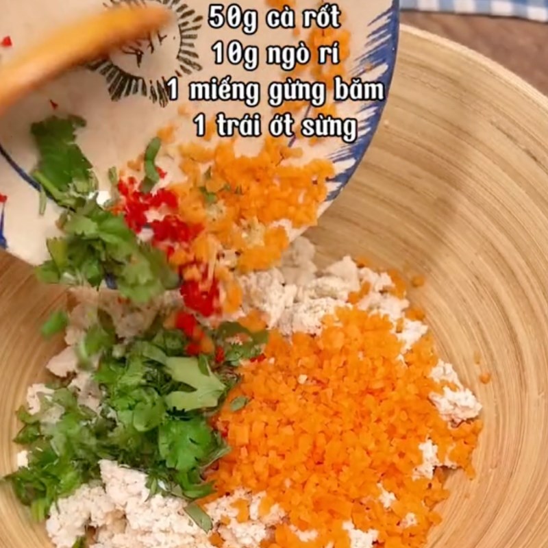 Bước 2 Làm nhân Cà tím cuộn chiên xù