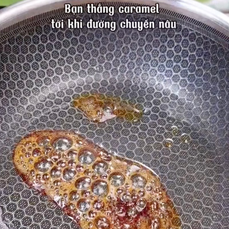 Bước 3 Xào thơm Nấm đông cô kho thơm (Công thức được chia sẻ bởi Tiktok Bếp chay XANH)