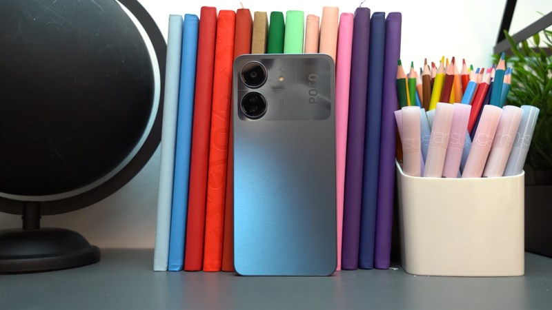 POCO C75 có thể vẫn thừa hưởng phong cách thiết kế vuông vắn của thế hệ trước