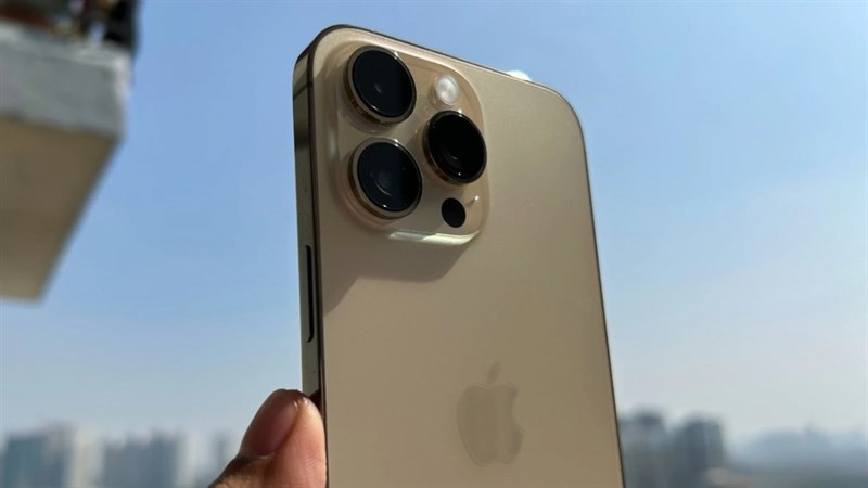 Apple được đồn đang muốn phát triển cảm biến camera riêng dành cho iPhone Apple được đồn đang muốn phát triển cảm biến camera riêng dành cho iPhone