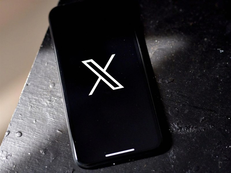 Apple là một trong những đối tác quảng cáo lớn nhất của X