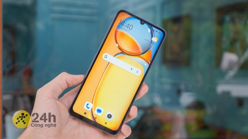 Màn hình Redmi 13C vẫn được thiết kế theo dạng giọt nước.