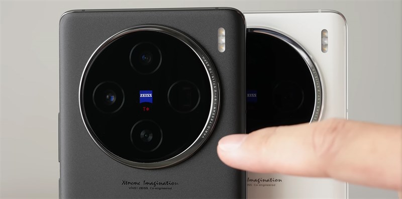 Vivo X100 được nâng cấp hệ thống camera. Nguồn: 钟文泽. Vivo X100 được nâng cấp hệ thống camera. Nguồn: 钟文泽.