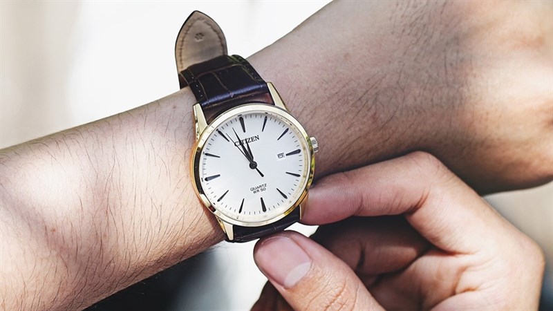 Đồng hồ thời trang Quartz - Dòng đồng hồ giá rẻ, phổ biến nhất hiện nay