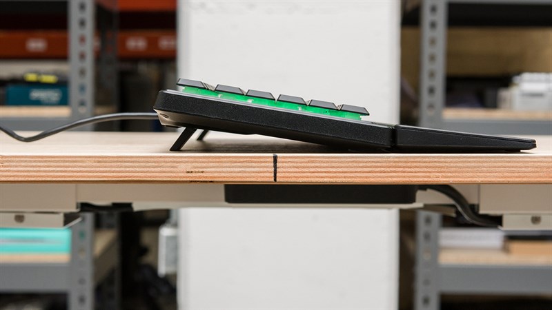 Razer Ornata V3 X được thiết kế vừa cứng cáp vừa mềm mại và cơ chế Low Profile mỏng gọn Razer Ornata V3 X được thiết kế vừa cứng cáp vừa mềm mại và cơ chế Low Profile mỏng gọn