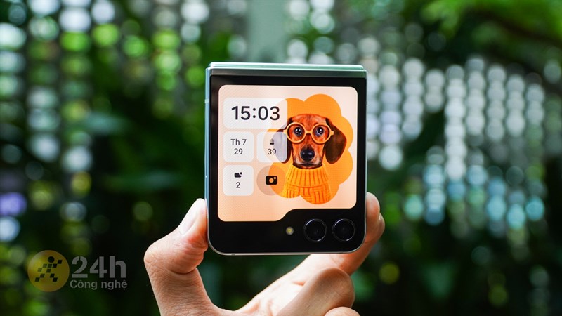 Mẫu điện thoại gập giá rẻ này được tin là Galaxy Z Flip6 FE