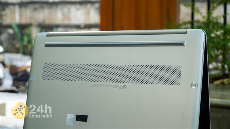 HP 15s fq5229TU cho khả năng tản nhiệt tốt, hoạt động mát mẻ.