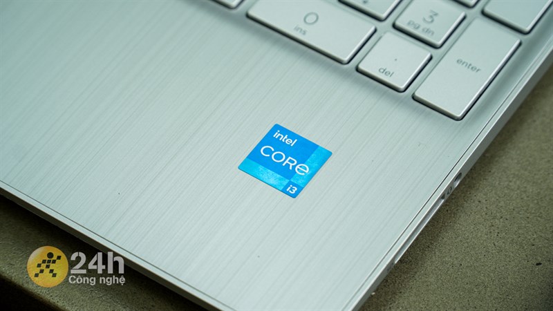 HP 15s fq5229TU được trang bị con chip Intel Core i3 Alder Lake - 1215U.