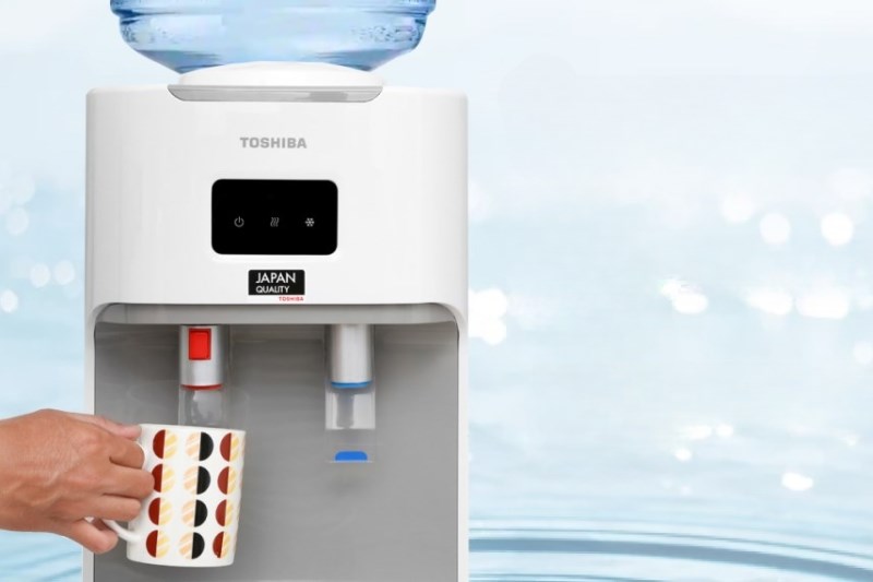 C&acirc;y nước n&oacute;ng lạnh Toshiba RWF-W1664TV(W1) 670W 