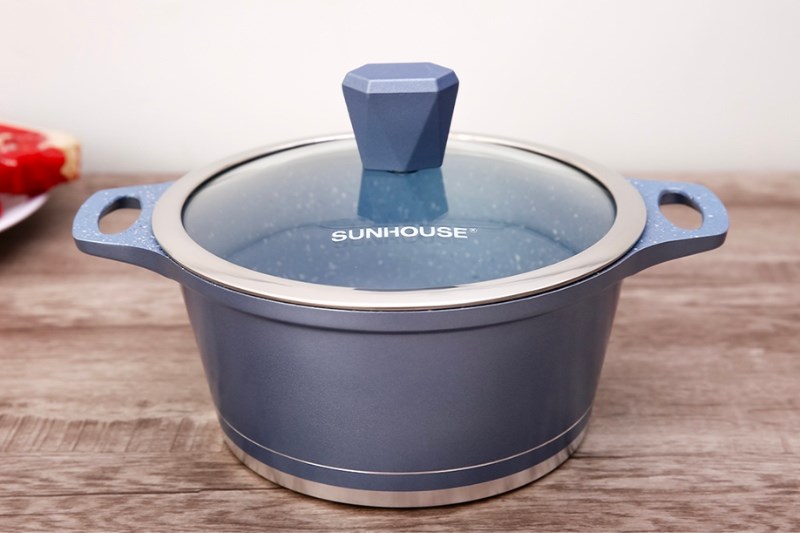 Nồi nh&ocirc;m chống d&iacute;nh nắp k&iacute;nh 20 cm Sunhouse SHG2020MMA