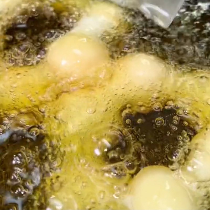 Bước 4 Chiên bánh Bánh mochi donut (Công thức được chia sẻ từ Tiktok vào bếp cùng Điện máy XANH)