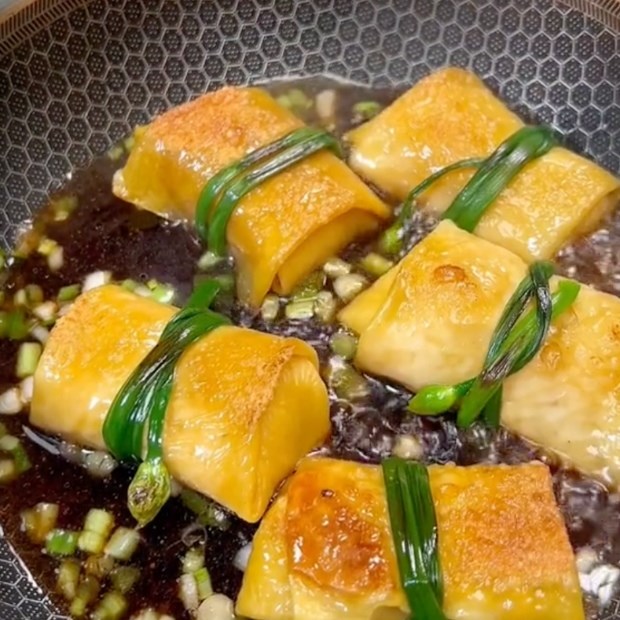 Bước 5 Khìa tàu hũ ky Tàu hũ ky cuốn đậu hũ bi khìa