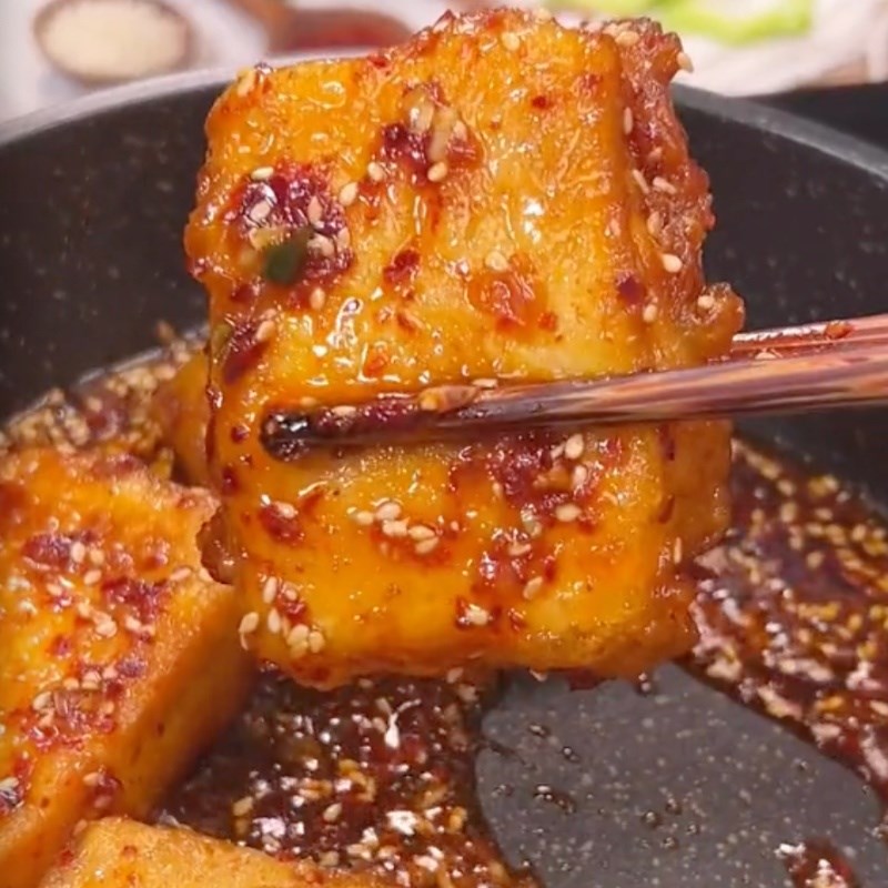Bước 5 Kho đậu hũ với nước tương Đậu hũ kho nước tương (Công thức được chia sẻ bởi Tiktok Bếp chay XANH)
