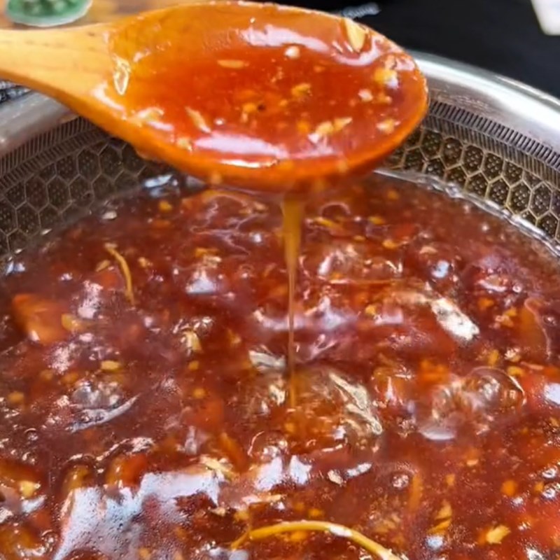 Bước 4 Làm nước sốt me Trứng cút chiên giòn chấm me (Công thức được chia sẻ từ Tiktok Vào bếp cùng Điện máy XANH)