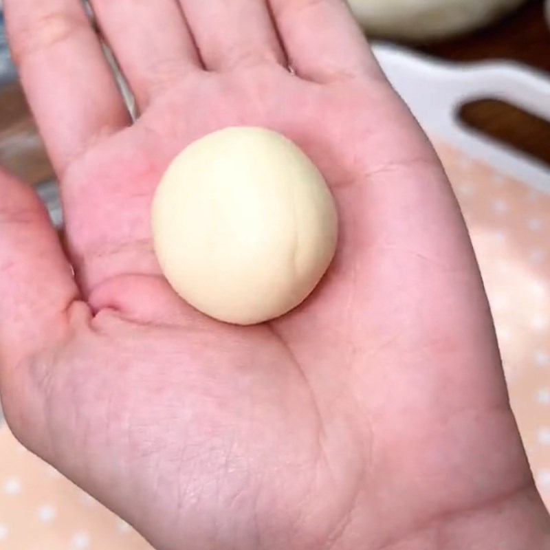 Bước 3 Nặn bánh Bánh mochi donut (Công thức được chia sẻ từ Tiktok vào bếp cùng Điện máy XANH)