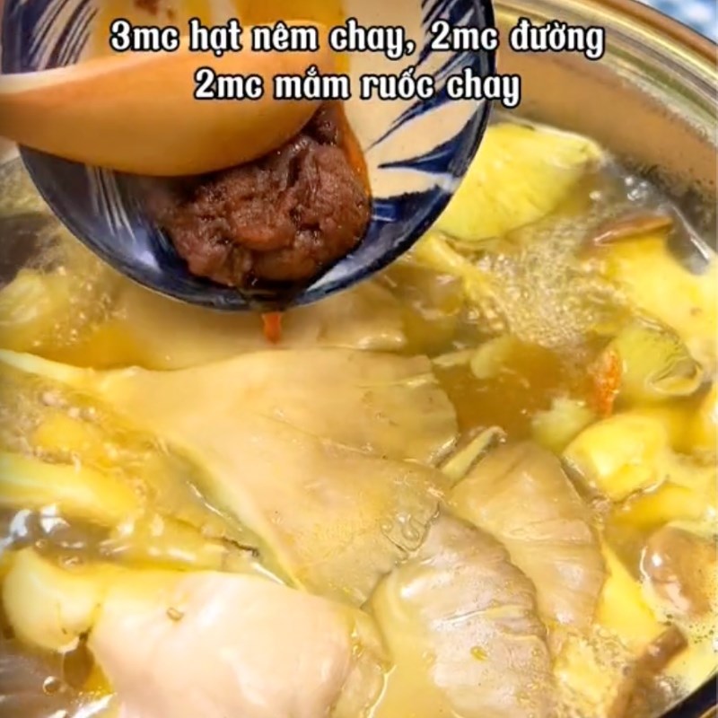 Bước 3 Nấu nước dùng Bún nấm Châu Đốc chay