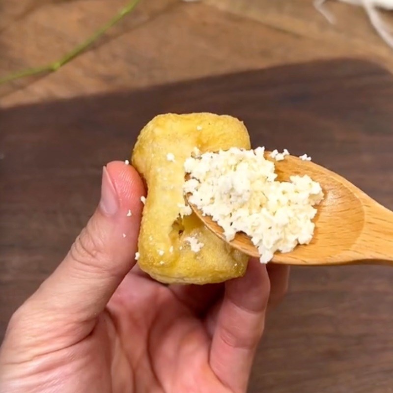 Bước 1 Sơ chế nguyên liệu Tàu hũ ky cuốn đậu hũ bi khìa