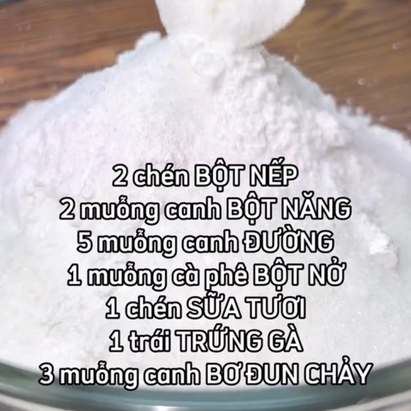 Bước 2 Trộn bột Bánh mochi donut (Công thức được chia sẻ từ Tiktok vào bếp cùng Điện máy XANH)