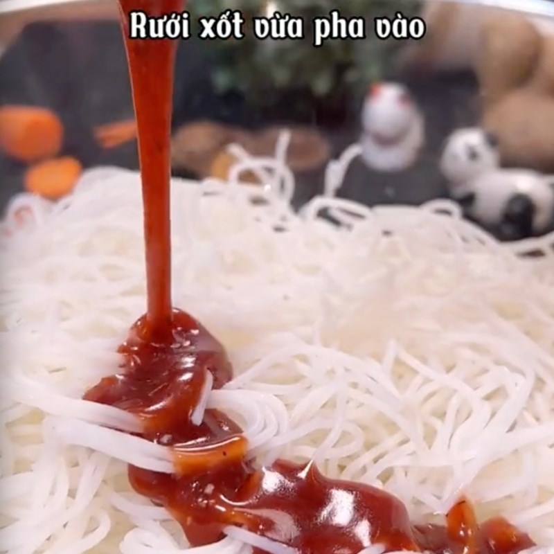 Bước 5 Trộn bún gạo Bún xào cải chua (Công thức được chia sẻ bởi Tiktok Bếp chay XANH)