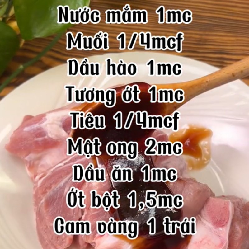 Bước 2 Ướp sườn Sườn nướng cam (Công thức được chia sẻ từ Tiktok Vào bếp cùng Điện máy XANH)
