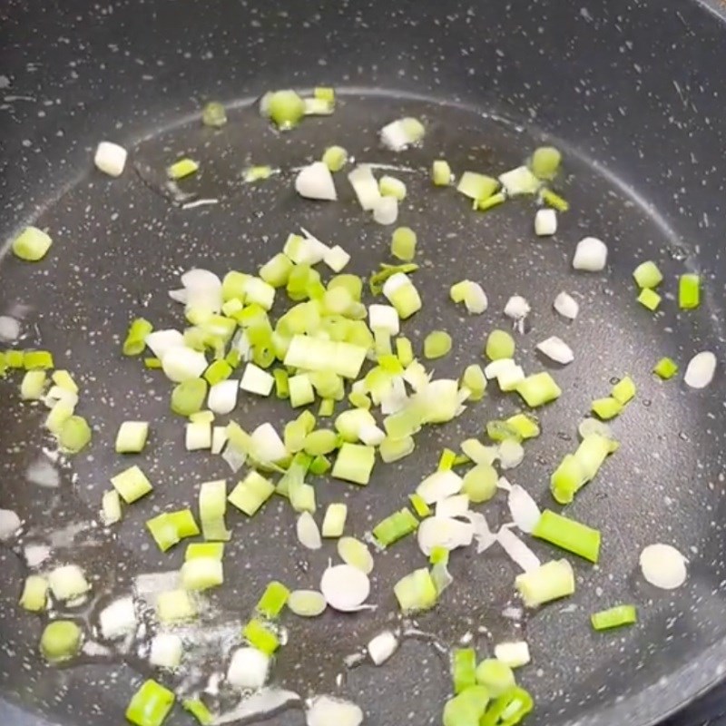 Bước 2 Xào nấm Tàu hũ ky cuốn đậu hũ bi khìa